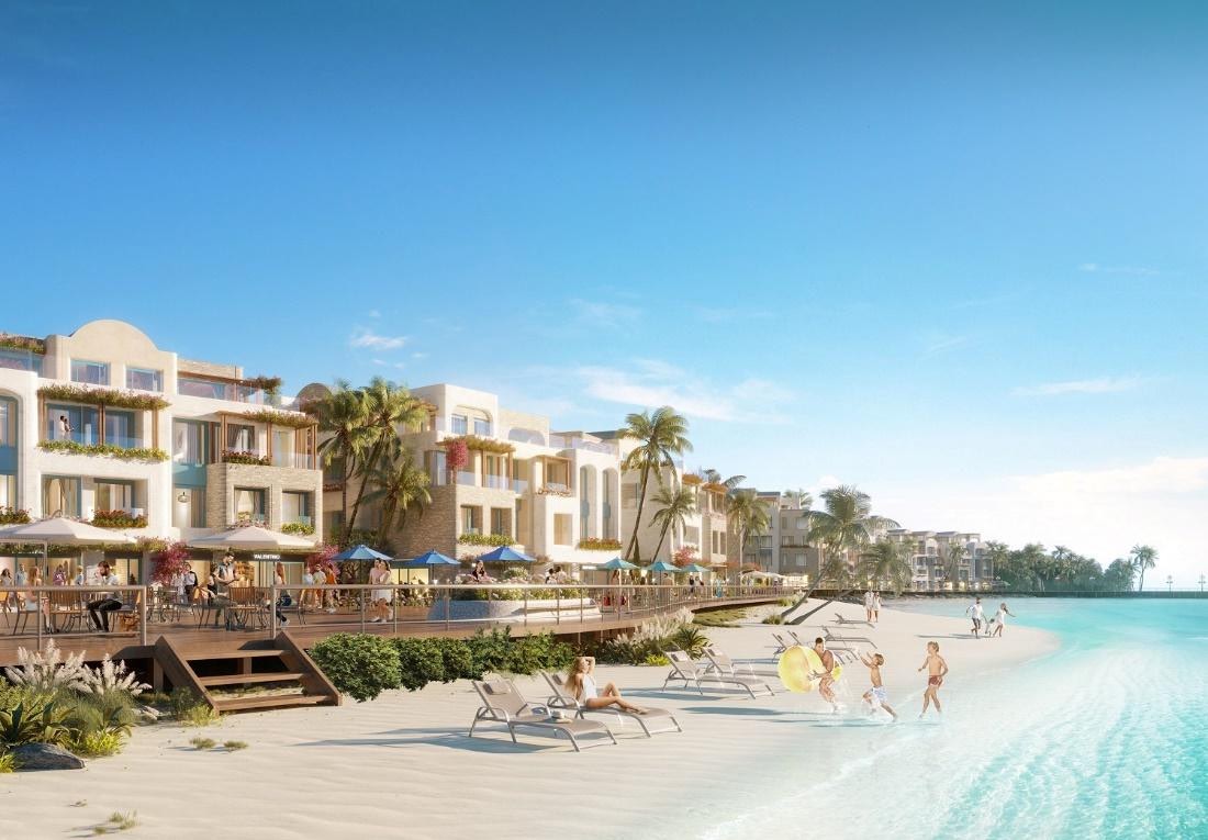 Commercial Villa with sea front